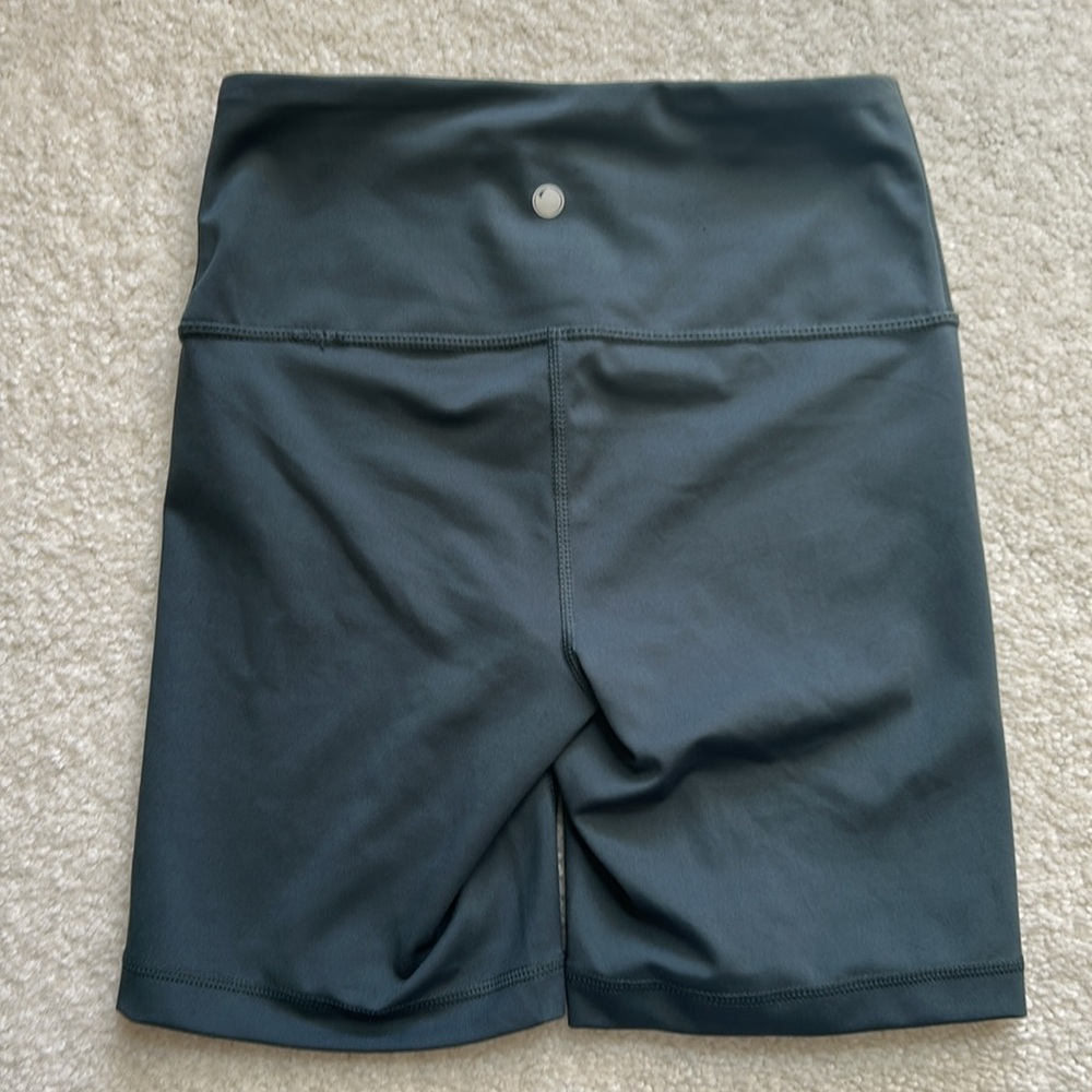 Yogalicious Lux Green Bike Shorts - Picture 5 of 5